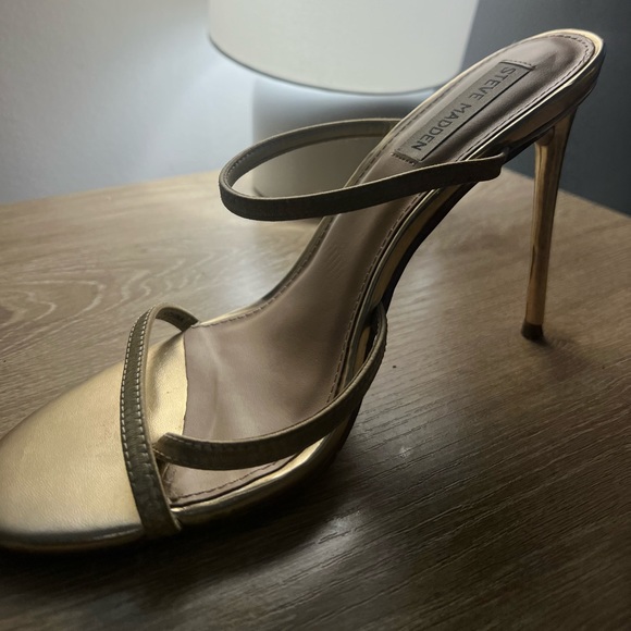 STEVE MADDEN BELLEZZA Strappy Heel - Picture 8 of 8